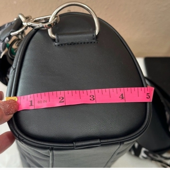 Steve Madden Black Quilted Crossbody Bag - Picture 7 of 9